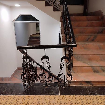 Staymaker Hotel Mohan Palace Baharampur Eksteriør bilde
